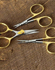 essential fly tying tools